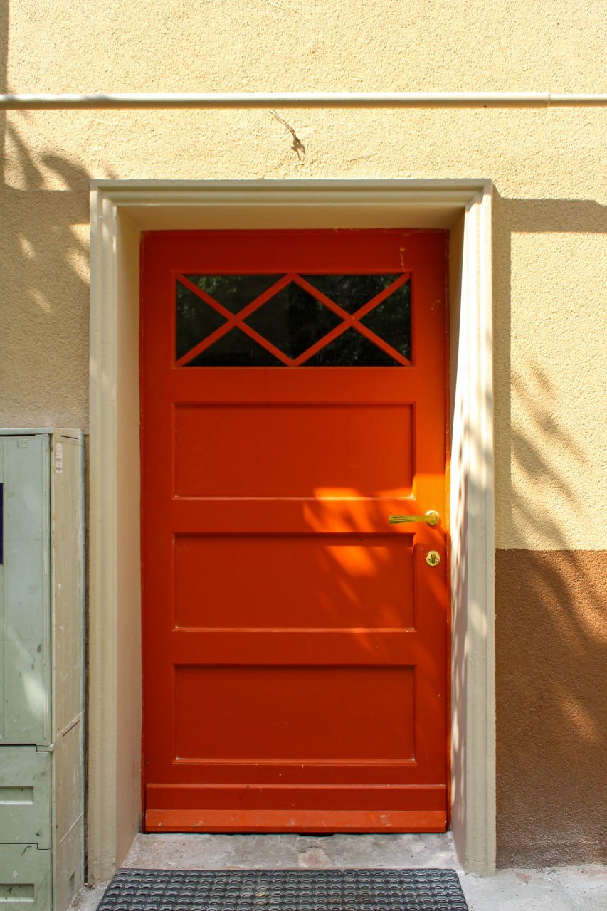 Новые двери